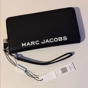 NWT Marc Jacobs Black Leather Wristlet